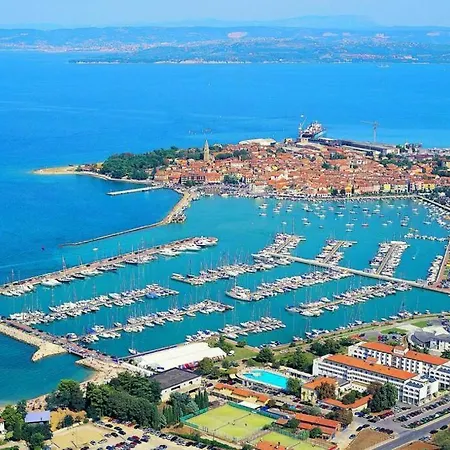 5 Min Walk To Beach, 2X Queen Bed, 2X Ac, Garage Izola Exterior photo