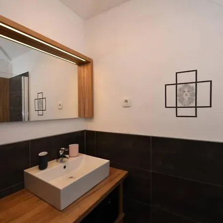 5 Min Walk To Beach, 2X Queen Bed, 2X Ac, Garage Izola Exterior photo