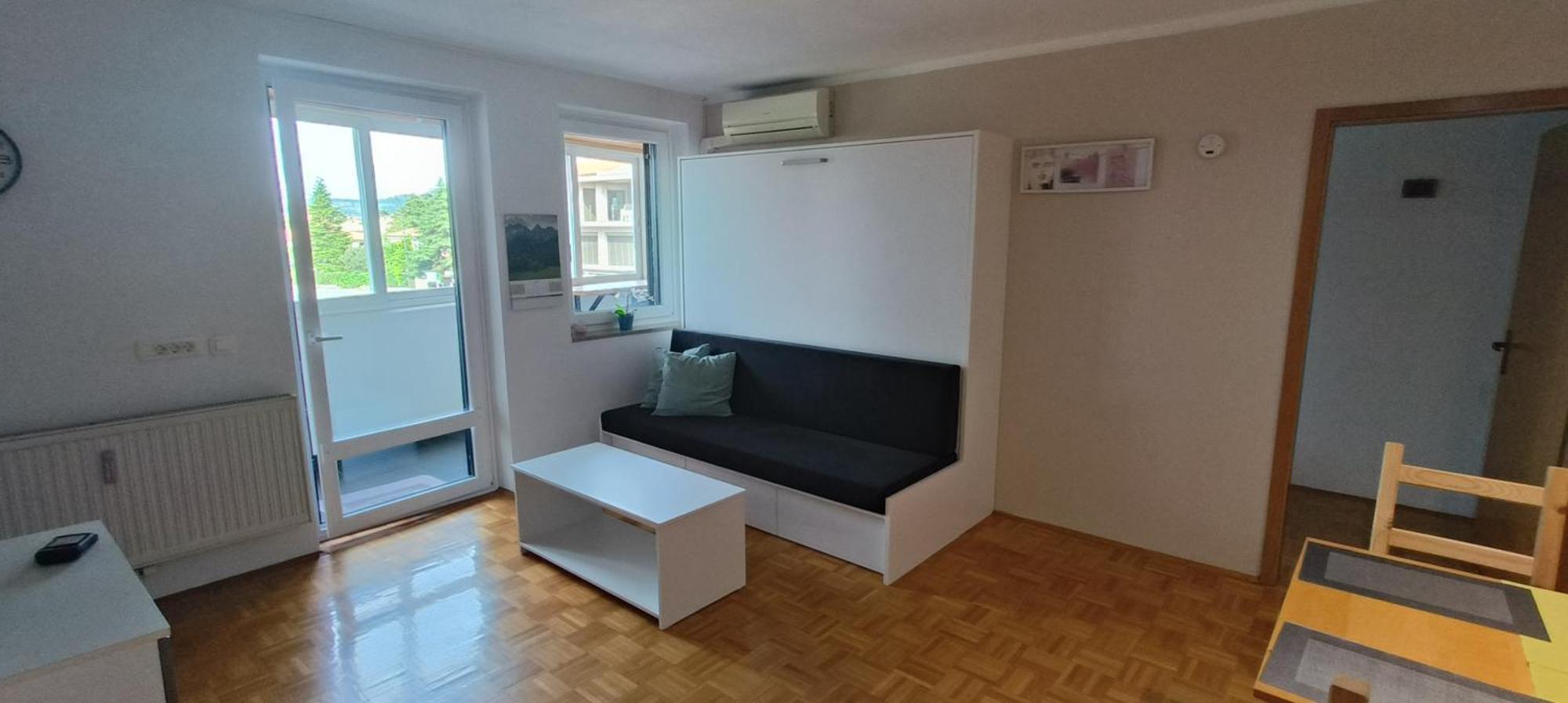 Apartment 5 Min Walk To Beach, 2x Queen Bed, 2x Ac, Garage Izola